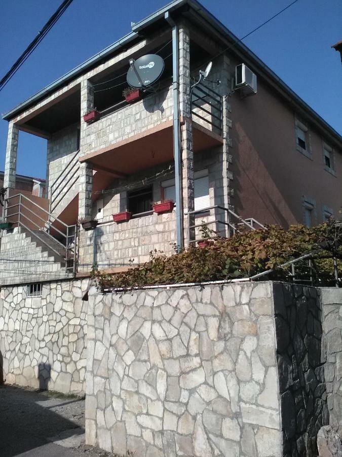 Studio-Apartman Milena ポドゴリツァ エクステリア 写真